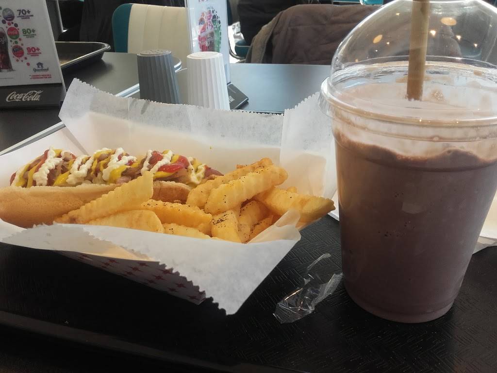 Gladys Diner | restaurant | 3717 Elvis Presley Blvd, Memphis, TN 38116, USA | 9013323322 OR +1 901-332-3322