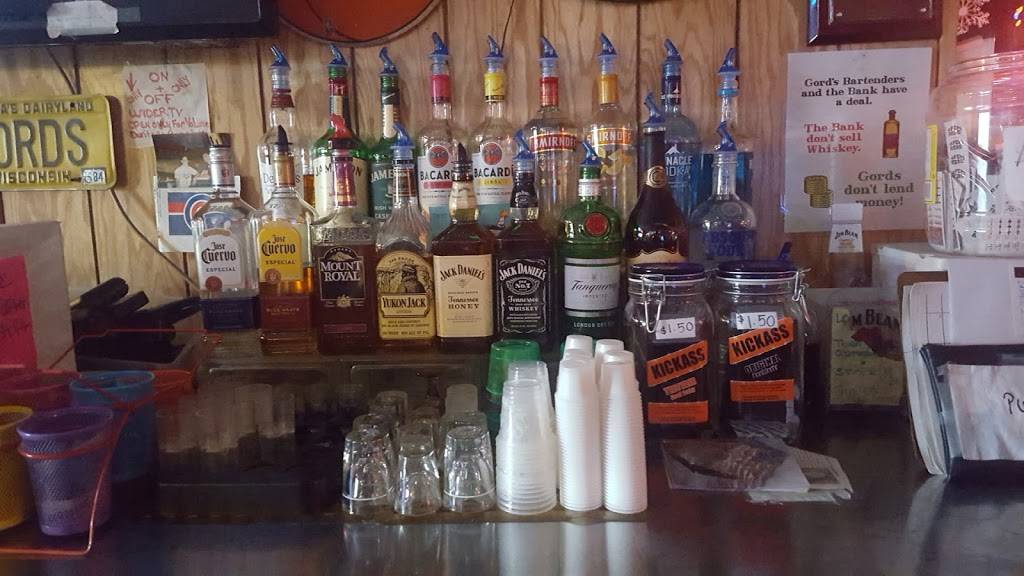Gords Pub | restaurant | 210 Main St, Neenah, WI 54956, USA | 9207224575 OR +1 920-722-4575