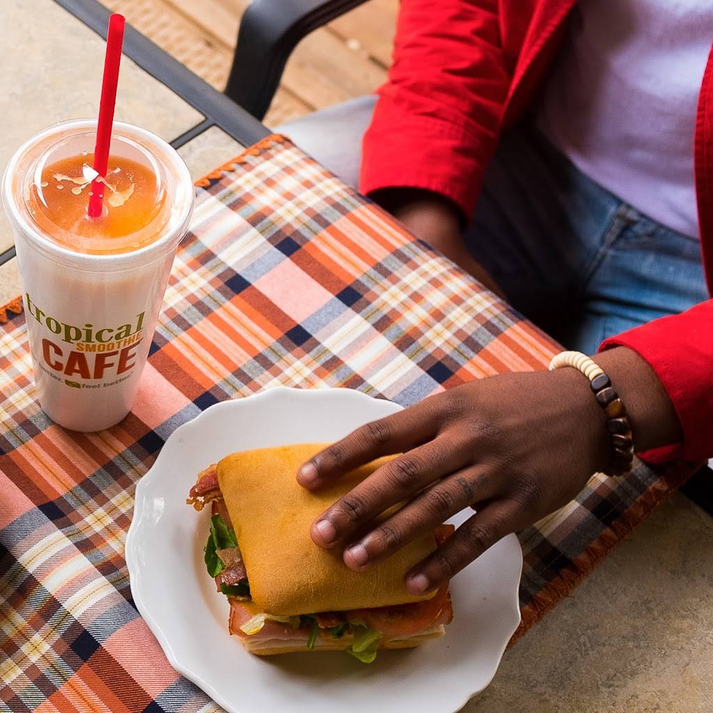 Tropical Smoothie Cafe | restaurant | 5006 Northwest Hwy Unit D, Crystal Lake, IL 60014, USA | 8158930798 OR +1 815-893-0798