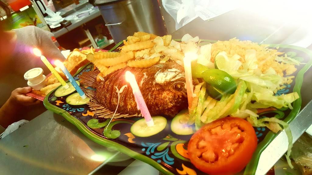 Pizza Hut | meal takeaway | 2549 SW Military Dr, San Antonio, TX 78224, USA | 2105910631 OR +1 210-591-0631