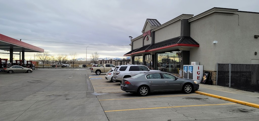 Maverik Adventures First Stop | restaurant | 24 N Redwood Rd, North Salt Lake, UT 84054, USA | 8019361132 OR +1 801-936-1132