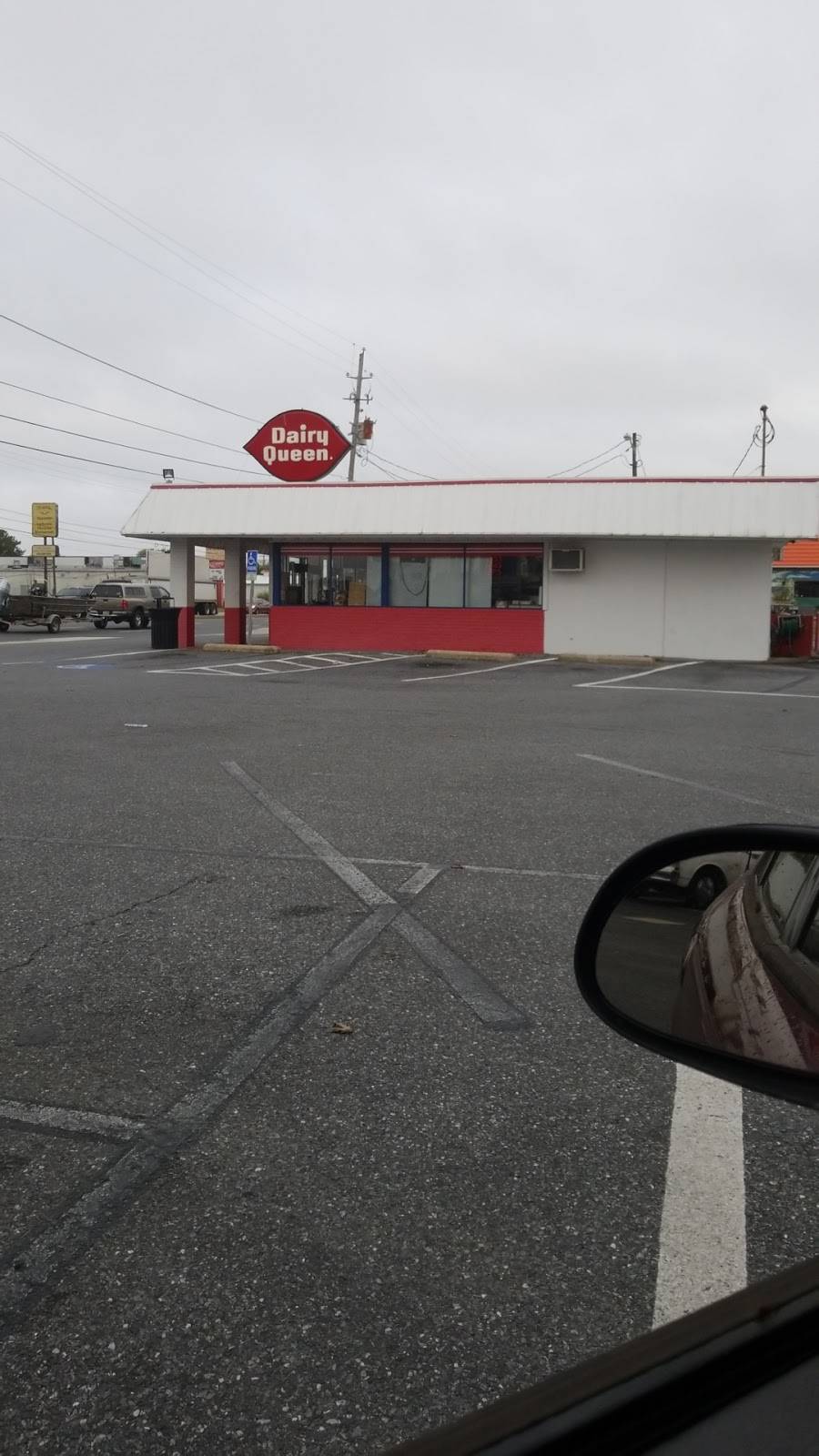 Dairy Queen | restaurant | 320 US-50, Cambridge, MD 21613, USA | 4434776330 OR +1 443-477-6330