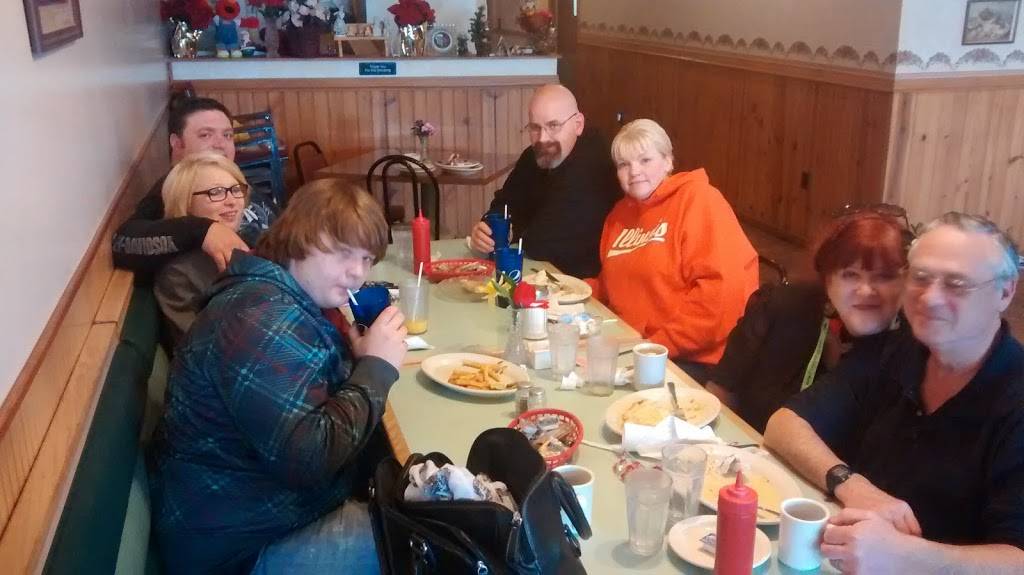 Miners Family Restaurant | restaurant | 304 S Macoupin St, Gillespie, IL 62033, USA | 2178394800 OR +1 217-839-4800