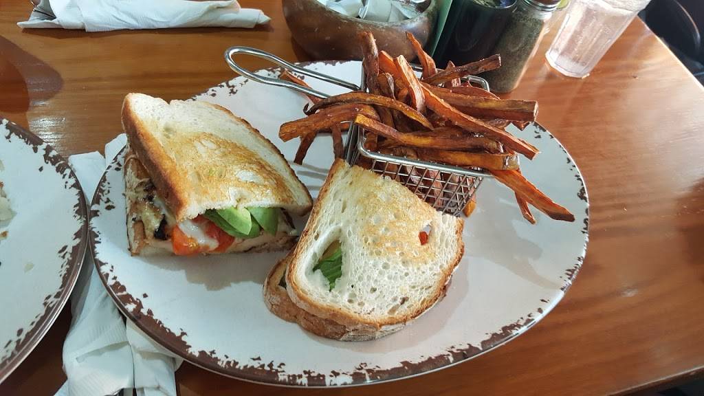 Hashbrowns Cafe | restaurant | 1155 N Wells St, Chicago, IL 60610, USA | 3124400000 OR +1 312-440-0000