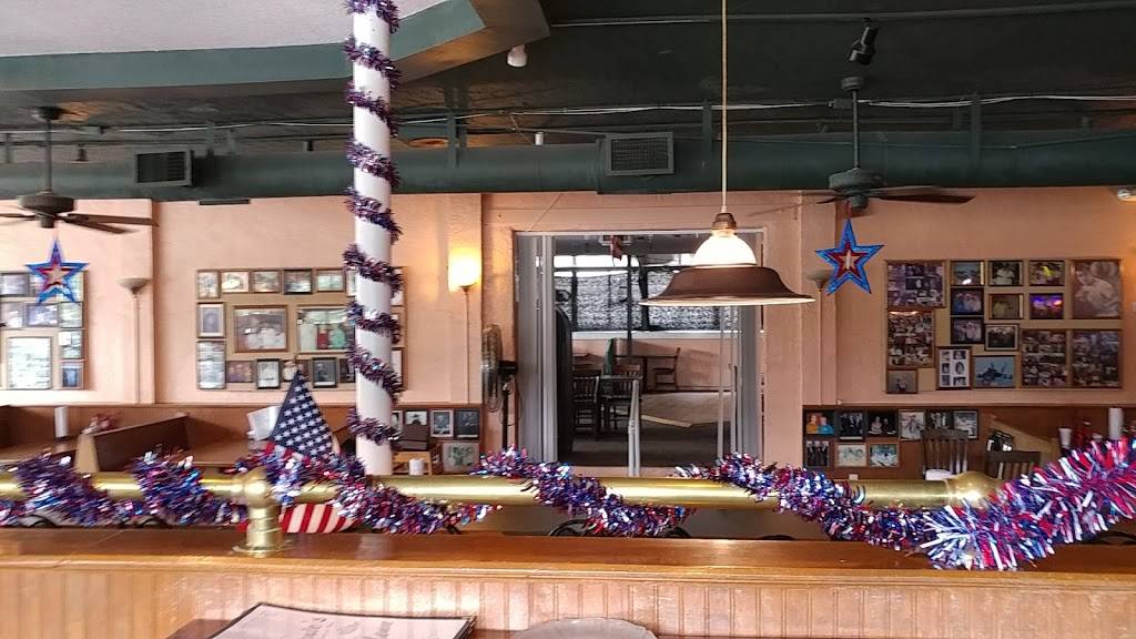 Ronnies Wings, Oysters and More | restaurant | 232 Walnut St, Green Cove Springs, FL 32043, USA | 9042844728 OR +1 904-284-4728