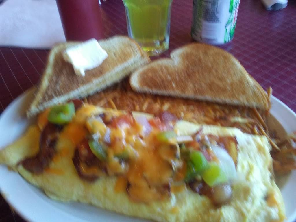 Robins Nest Cafe | restaurant | 11014 Co Rd B, Hayward, WI 54843, USA | 7154623132 OR +1 715-462-3132