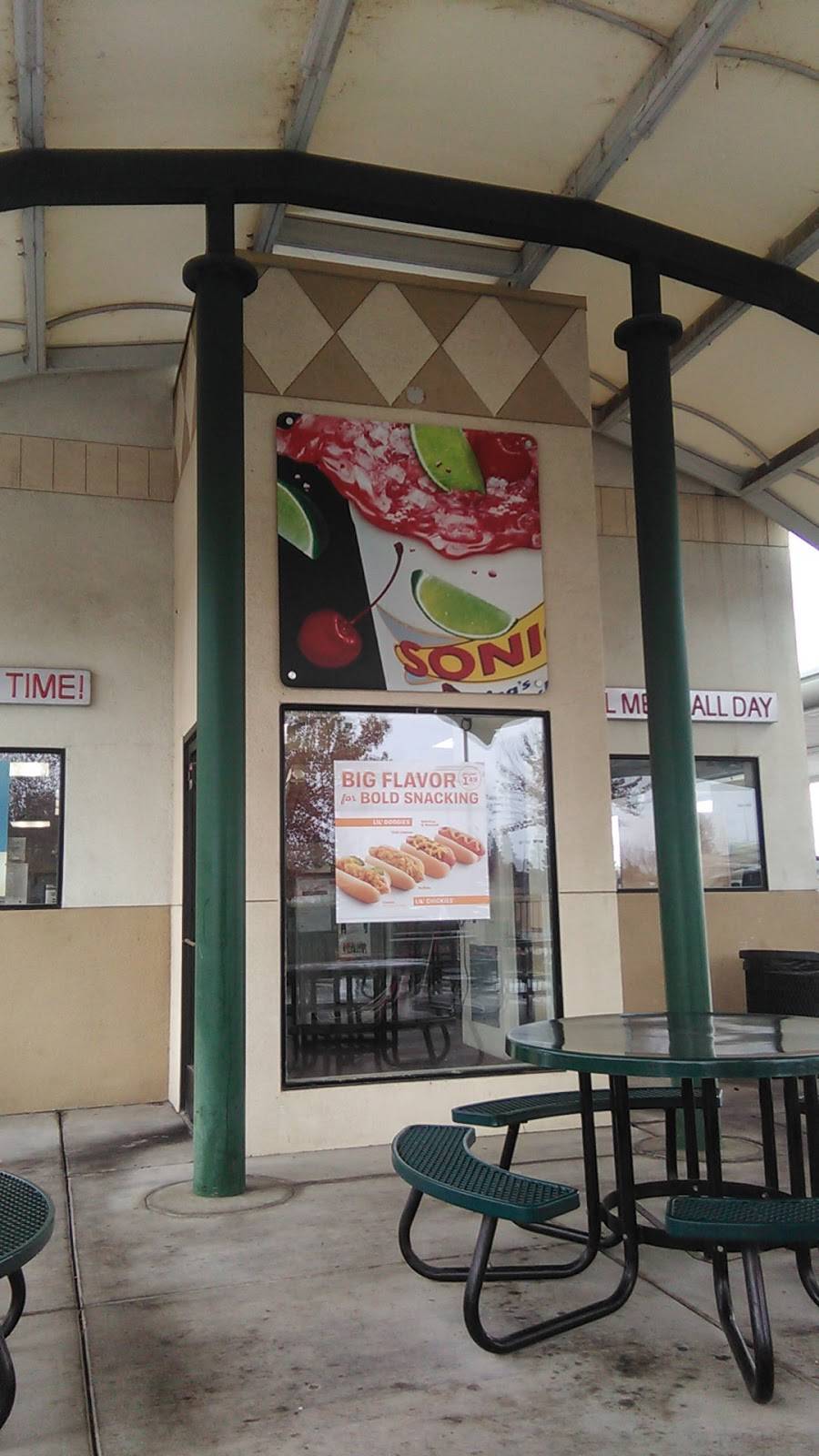 Sonic Drive-In | restaurant | 3749 W Caldwell Ave, Visalia, CA 93277, USA | 5597399400 OR +1 559-739-9400