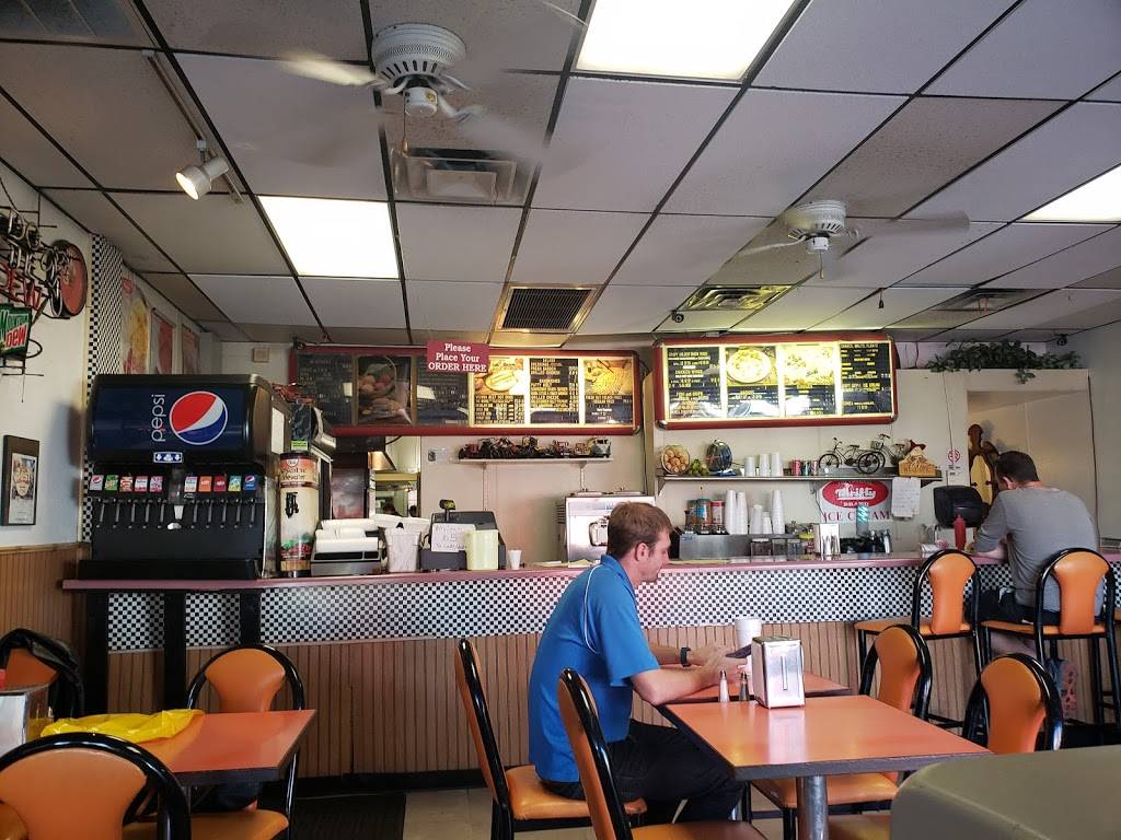 Moes Burgers | restaurant | 5713 W Glendale Ave, Glendale, AZ 85301, USA | 6239159993 OR +1 623-915-9993