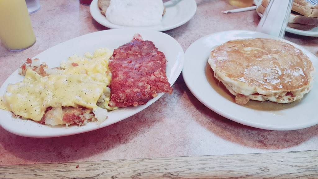 Busy Bee Snak Shop | restaurant | 7345 49th St N, Pinellas Park, FL 33781, USA | 7275461093 OR +1 727-546-1093