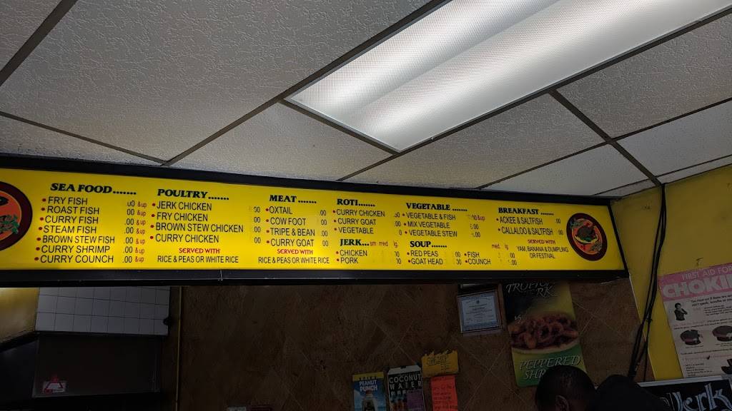 Tropical Jerk Center & Seafood | restaurant | 651 Jerusalem Ave, Uniondale, NY 11553, USA | 5165640917 OR +1 516-564-0917