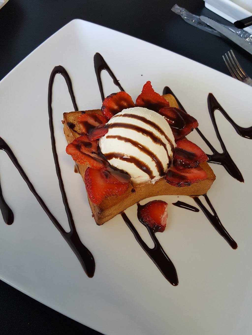 Snobites | restaurant | 9170 Elk Grove Florin Rd E, Elk Grove, CA 95624, USA | 9166847669 OR +1 916-684-7669