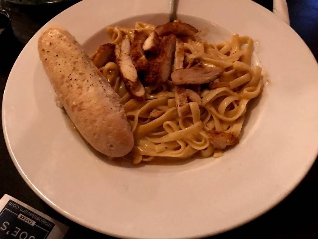 Little Joes Tavern | restaurant | 11518 S Saginaw St, Grand Blanc, MI 48439, USA | 8106948391 OR +1 810-694-8391