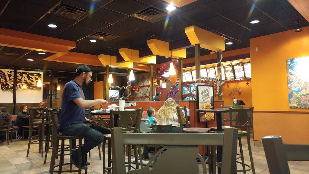 Taco Bell | meal takeaway | 17182 Beach Blvd, Huntington Beach, CA 92647, USA | 7148428261 OR +1 714-842-8261