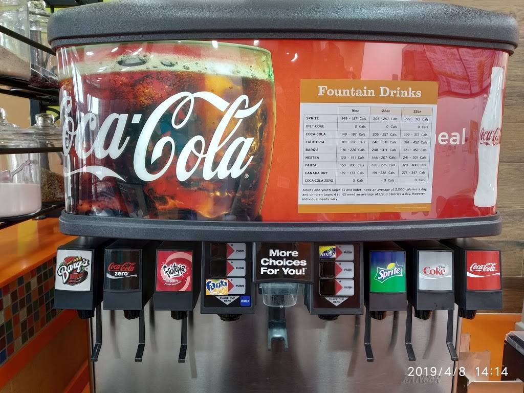 Popeyes Chicken | restaurant | 2 Douglas Rd, Uxbridge, ON L9P 1S9, Canada | 9058623900 OR +1 905-862-3900