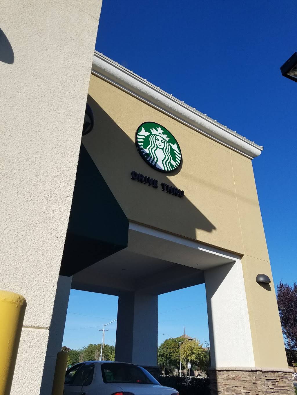 Starbucks | cafe | 1801 McHenry Ave, Modesto, CA 95350, USA | 2095690972 OR +1 209-569-0972