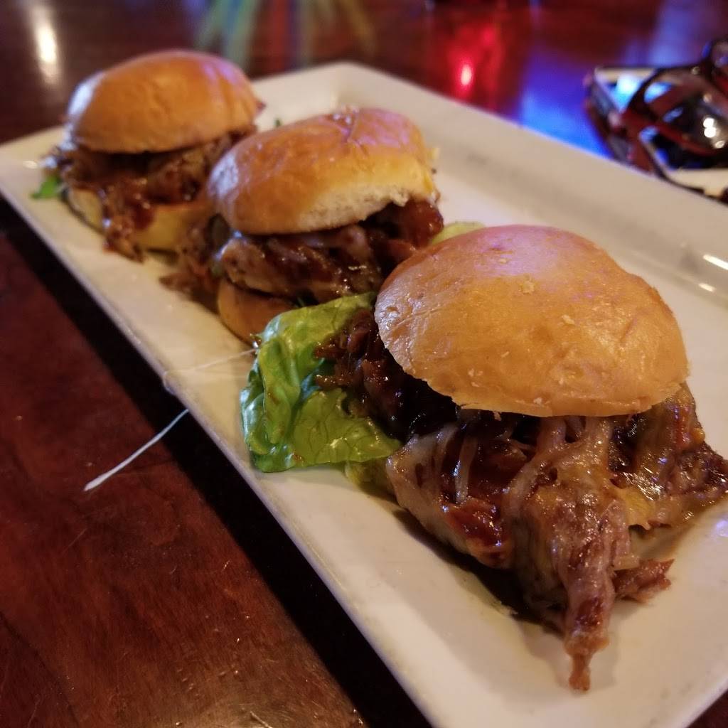 Vinolas Restaurant & Bar | restaurant | 193 E Main St, Leola, PA 17540, USA | 7176567001 OR +1 717-656-7001