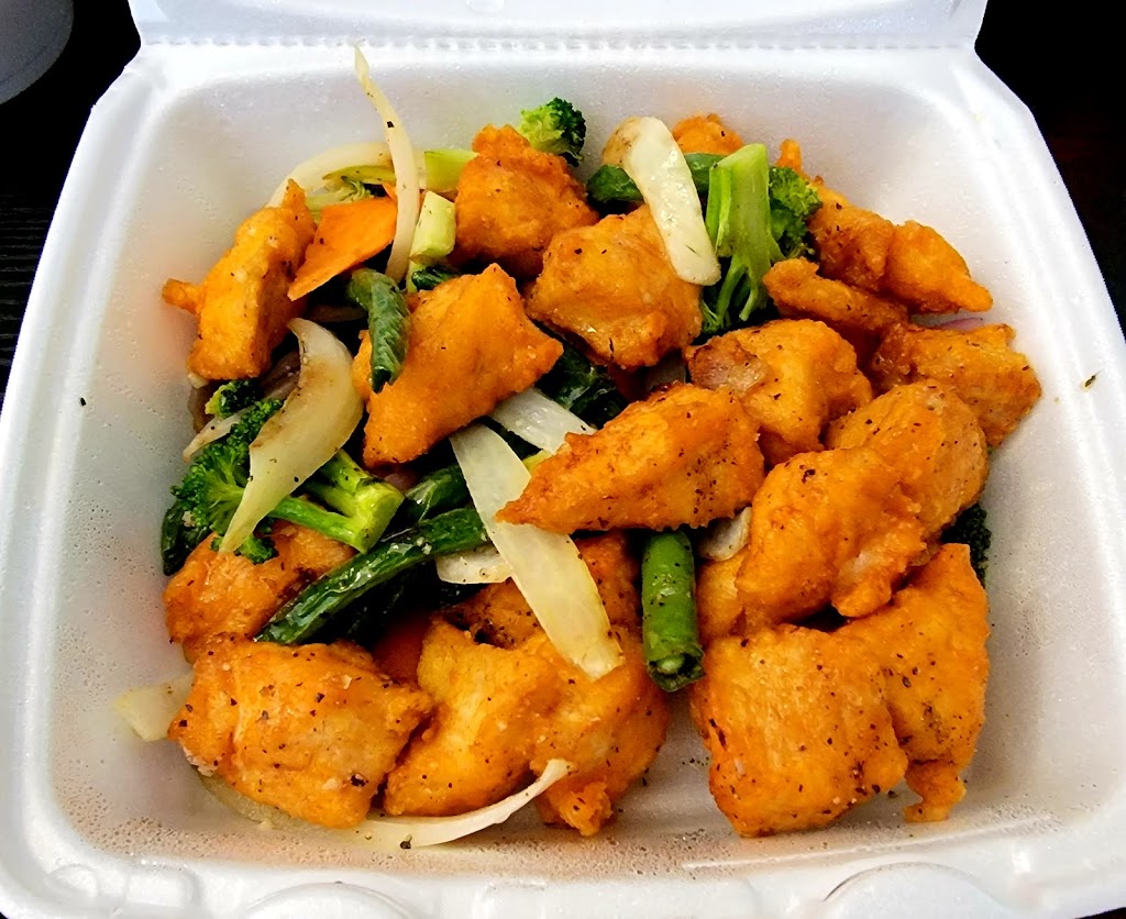 Asian Wok | restaurant | 2929 N Rock Rd, Wichita, KS 67226, USA | 3162391238 OR +1 316-239-1238