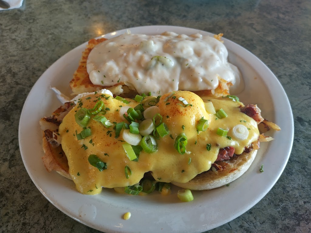 Country Boy Cafe | cafe | 6160 ID-54, Athol, ID 83801, USA | 2086832363 OR +1 208-683-2363