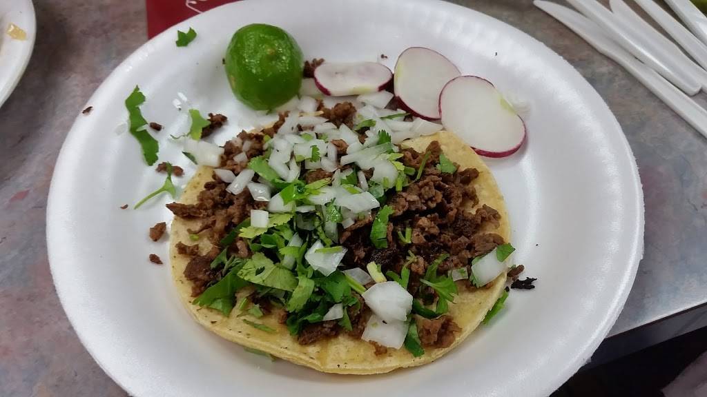 Tacos Y Birria El Guerro | restaurant | 2330 W Edinger Ave, Santa Ana, CA 92704, USA | 7142418226 OR +1 714-241-8226