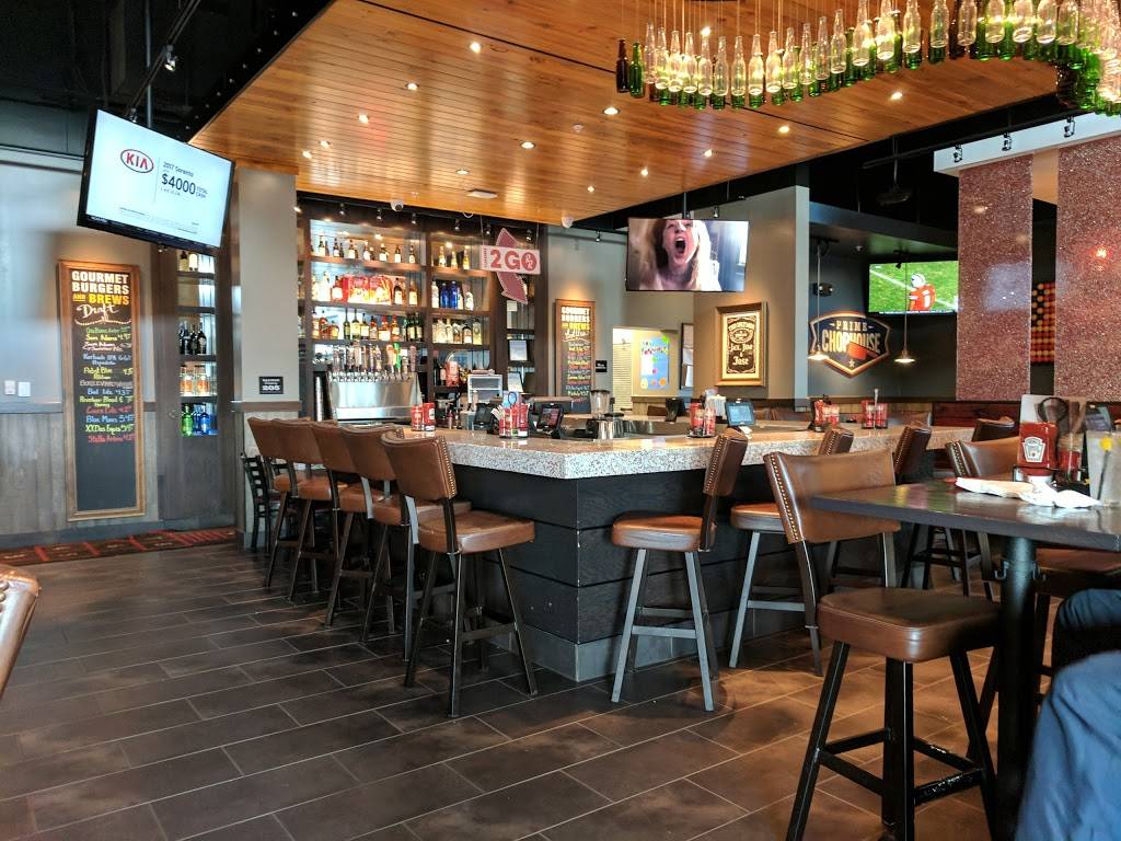 Red Robin Gourmet Burgers and Brews | restaurant | 21450 Kuykendahl Rd Suite 100, Spring, TX 77379, USA | 2815280026 OR +1 281-528-0026