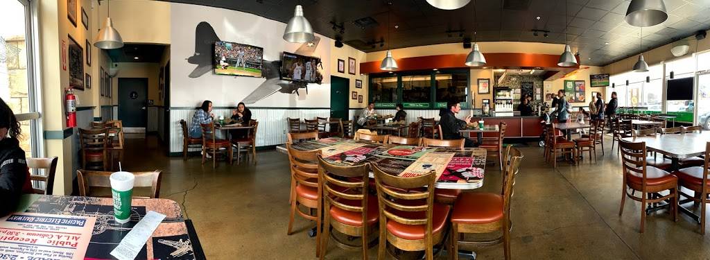 Wingstop | restaurant | 7171 Camino Arroyo, Gilroy, CA 95020, USA | 4088429464 OR +1 408-842-9464