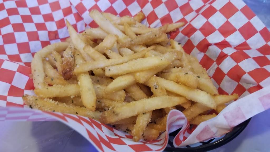 Red Claws Crab Shack | restaurant | 4629 S Cooper St #111, Arlington, TX 76017, USA | 8176425431 OR +1 817-642-5431