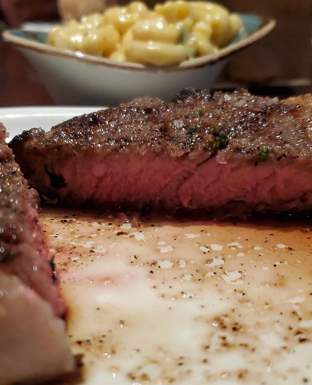 The Spotted Horse Tavern & Dining Parlor | restaurant | 2235 Creswell Ln, Opelousas, LA 70570, USA | 3375943023 OR +1 337-594-3023