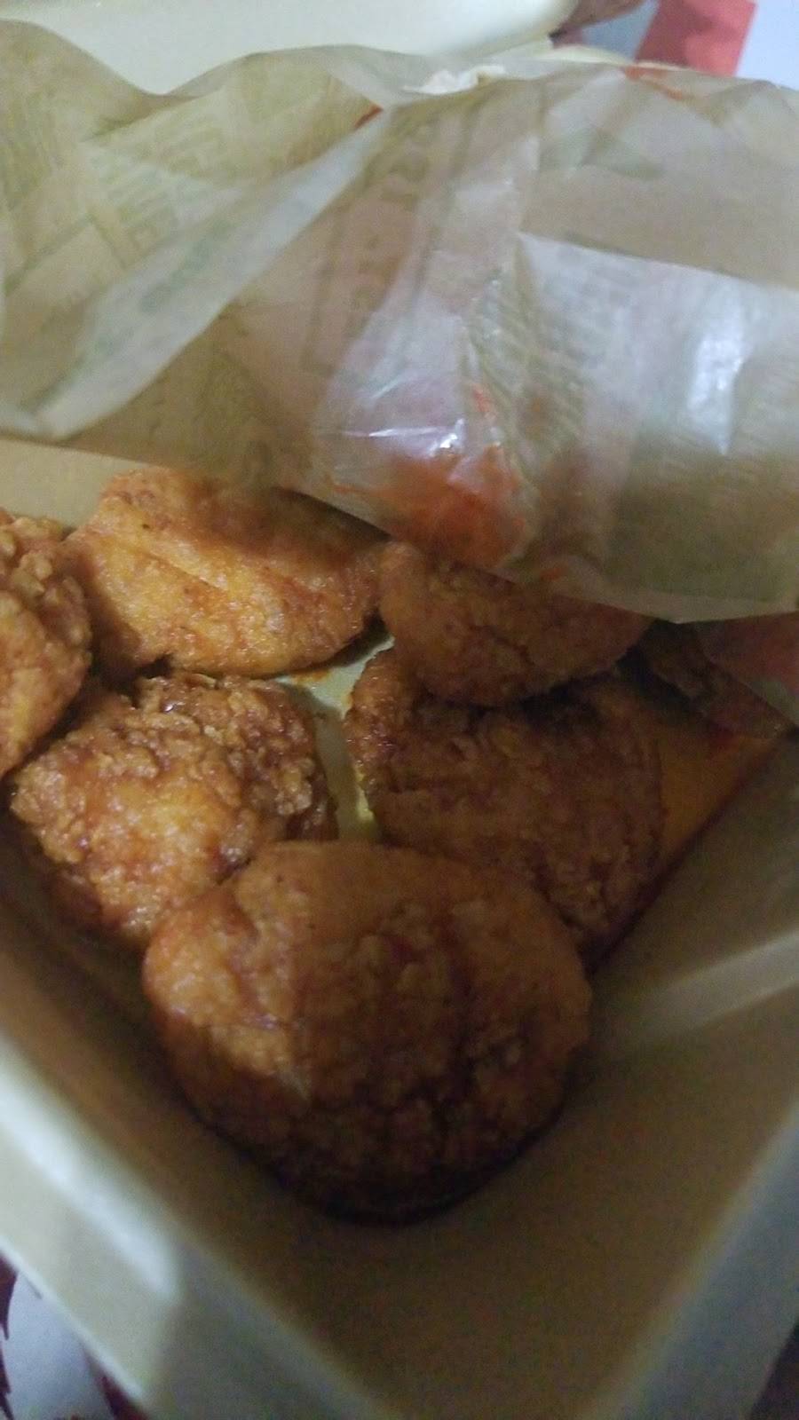 Wingstop | restaurant | 2627 W Jefferson Blvd #214, Dallas, TX 75211, USA | 2149435600 OR +1 214-943-5600