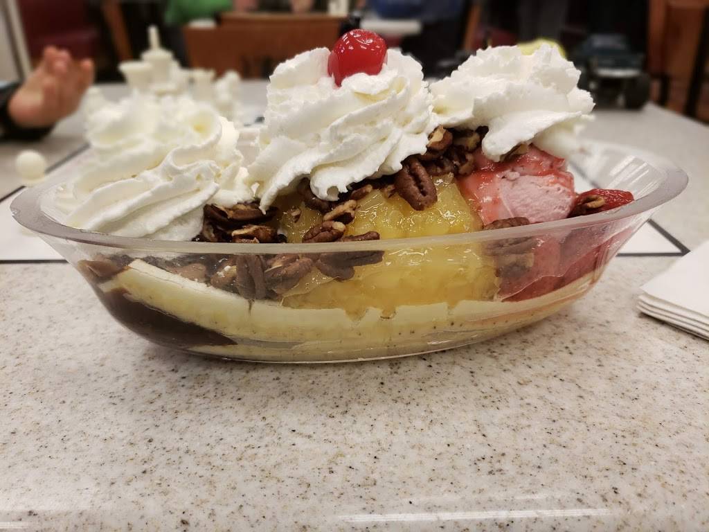 Oberweis Ice Cream and Dairy Store | restaurant | 515 Roosevelt Rd, Glen Ellyn, IL 60137, USA | 6308580234 OR +1 630-858-0234