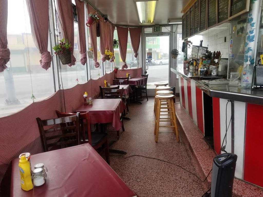 Alexs Giant Burger | restaurant | 1789 Rumrill Blvd, San Pablo, CA 94806, USA | 5102330009 OR +1 510-233-0009