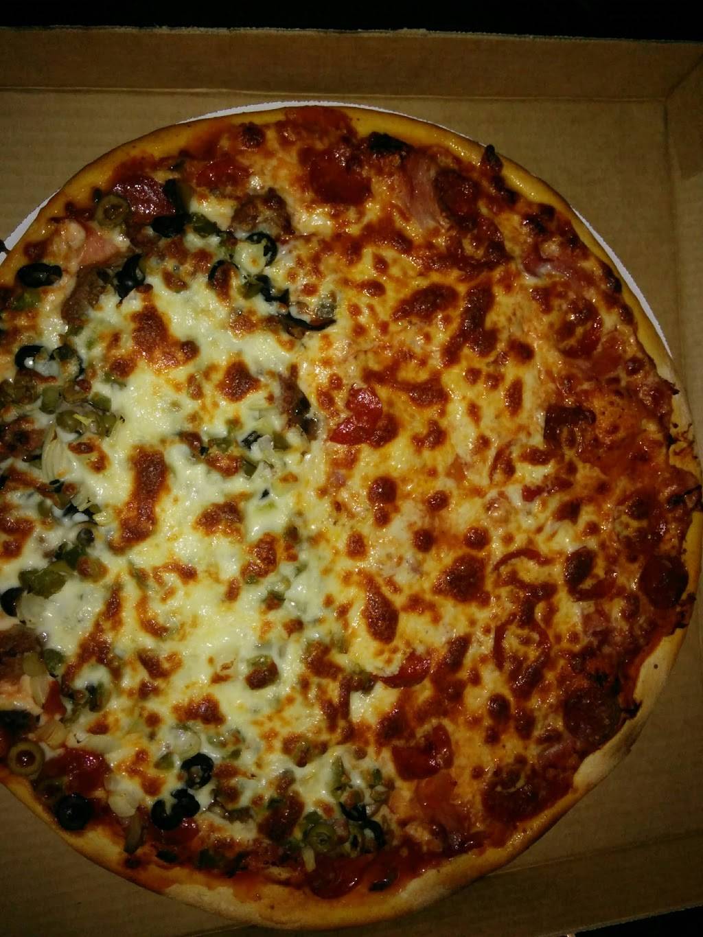 Pizza Plus | restaurant | 5601 109th Ave, Pullman, MI 49450, USA | 2692365590 OR +1 269-236-5590