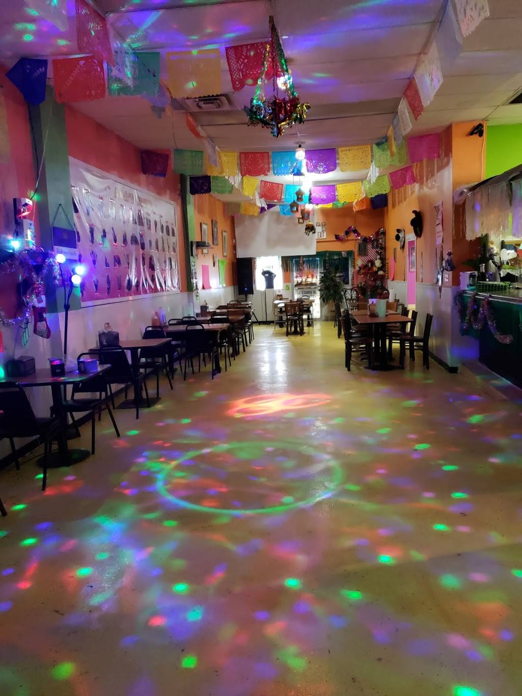 Anas House antojitos Y Micheladas | restaurant | 3755 Shadeland Ave, Indianapolis, IN 46226, USA | 3179988396 OR +1 317-998-8396