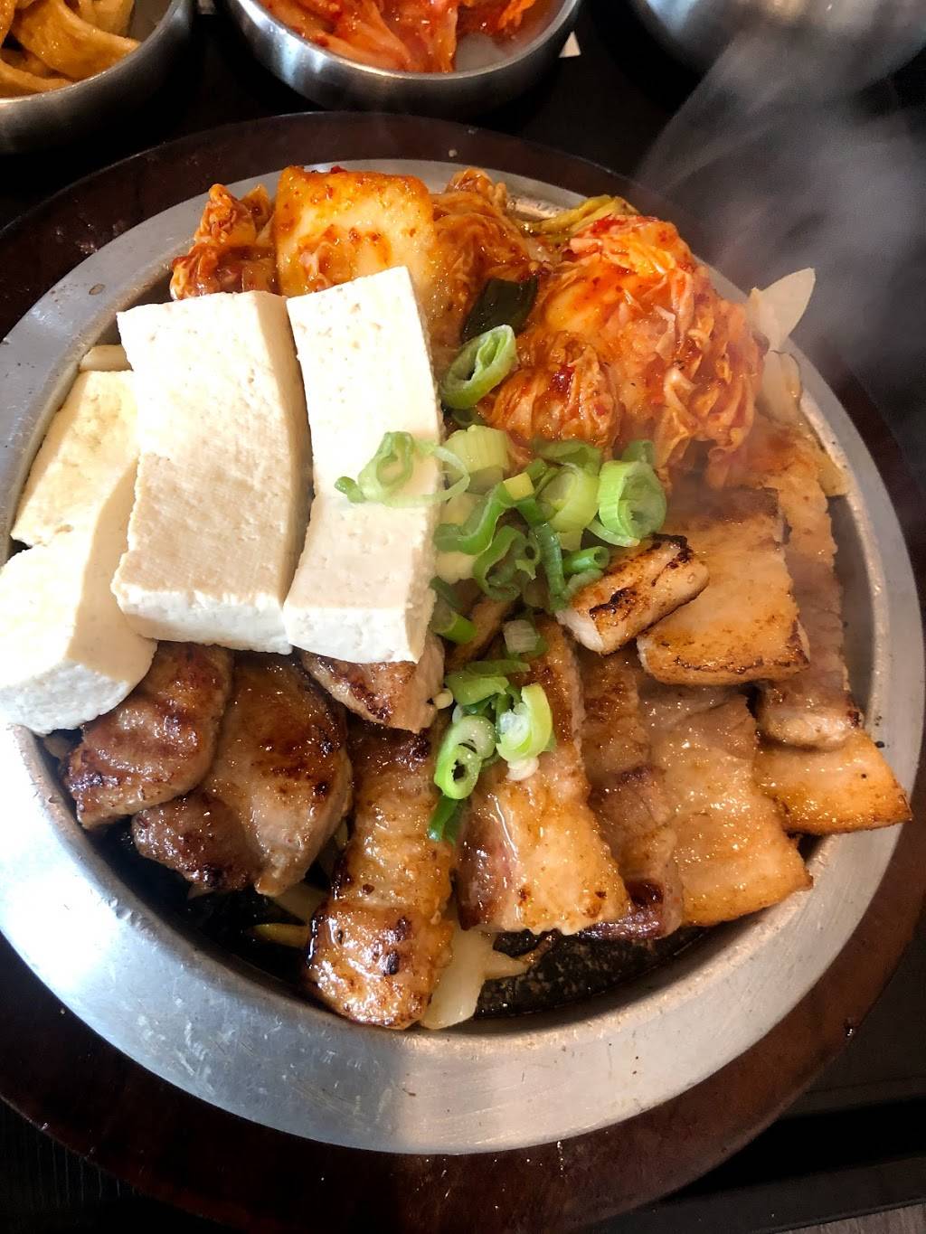 SGD Dubu So Gong Dong Korean Bento & BBQ | restaurant | 18W066 22nd St, Oakbrook Terrace, IL 60181, USA | 6306138133 OR +1 630-613-8133