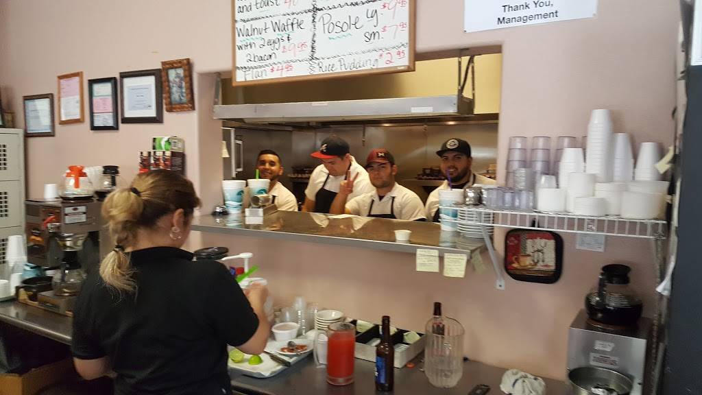 Los Robles Cafe | restaurant | 1420 Spring St, Paso Robles, CA 93446, USA | 8052398525 OR +1 805-239-8525