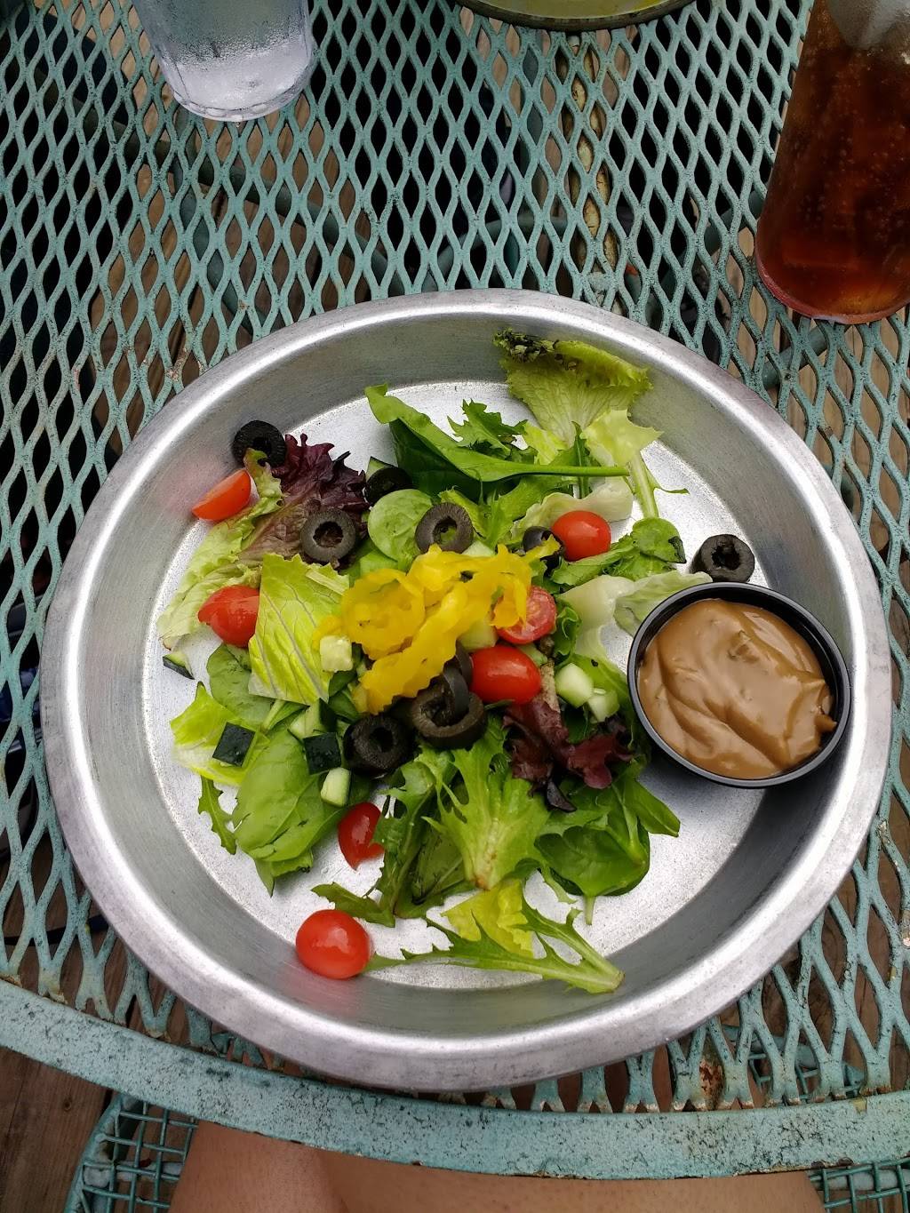 Neighbors Kitchen & Yard | restaurant | 601 Chestnut St, Bastrop, TX 78602, USA | 5129887036 OR +1 512-988-7036