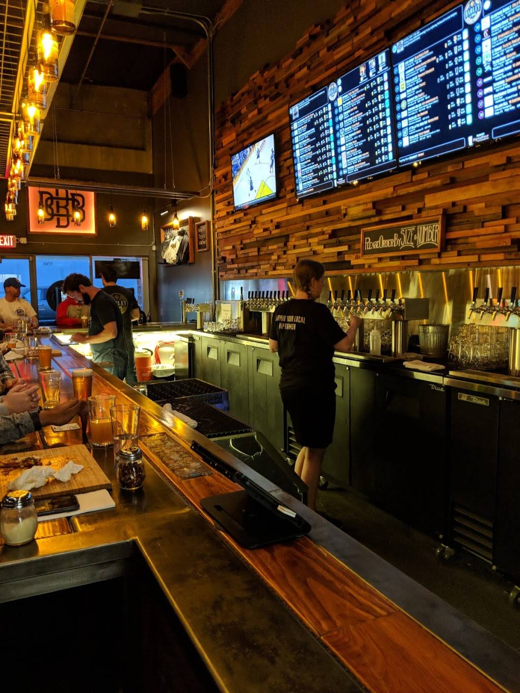 Barley & Bine Beer Cafe | restaurant | 7765 Bell Rd, Windsor, CA 95492, USA | 7076577774 OR +1 707-657-7774