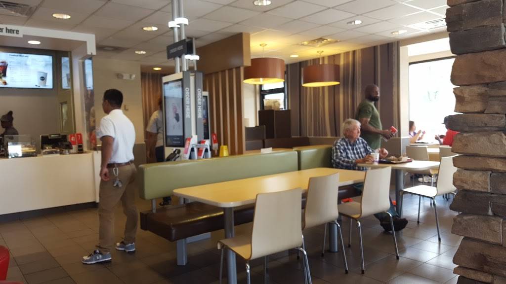 McDonalds | cafe | 3619 Wilkens Ave, Baltimore, MD 21229, USA | 4103686664 OR +1 410-368-6664