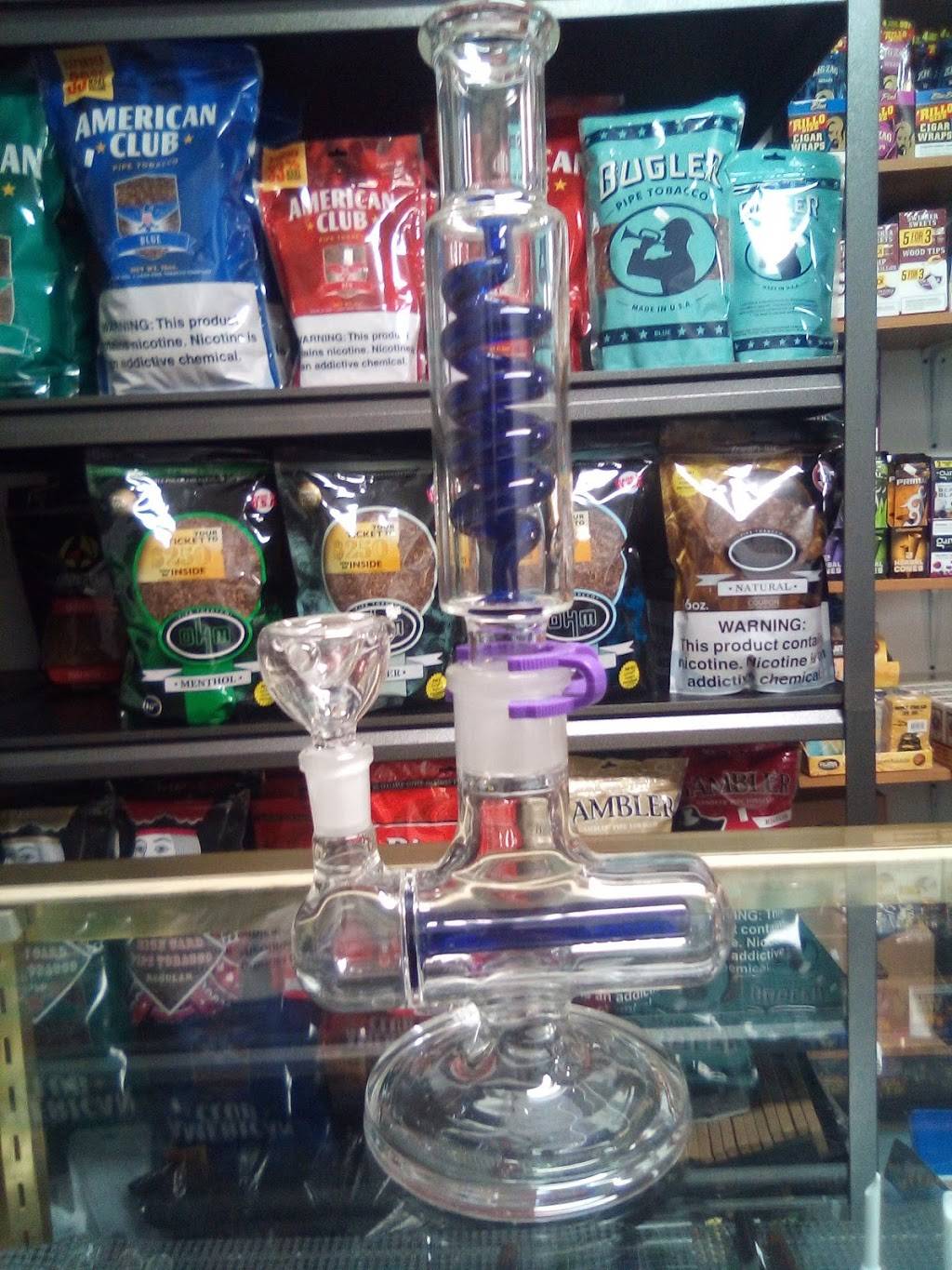 Londons Carry Out | restaurant | Mud Fork Rd, Logan, WV 25601, USA | 3047524850 OR +1 304-752-4850