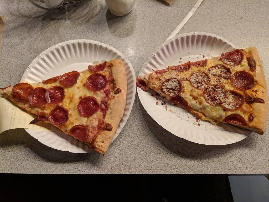 Paisans Pizzeria | restaurant | 5840 W 16th St, Cicero, IL 60804, USA | 7088630606 OR +1 708-863-0606