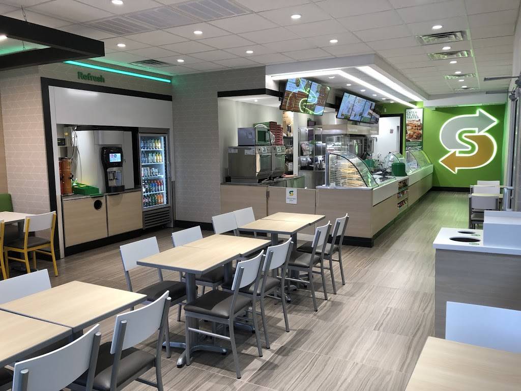 Mama DeLucas Pizza | restaurant | 1590 Bear Creek Pike, Columbia, TN 38401, USA | 9313888818 OR +1 931-388-8818