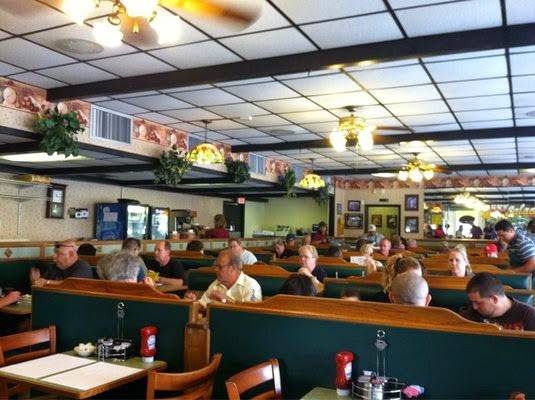 Moms Place Restaurant | restaurant | 4816 N Dale Mabry Hwy, Tampa, FL 33614, USA | 8138752670 OR +1 813-875-2670