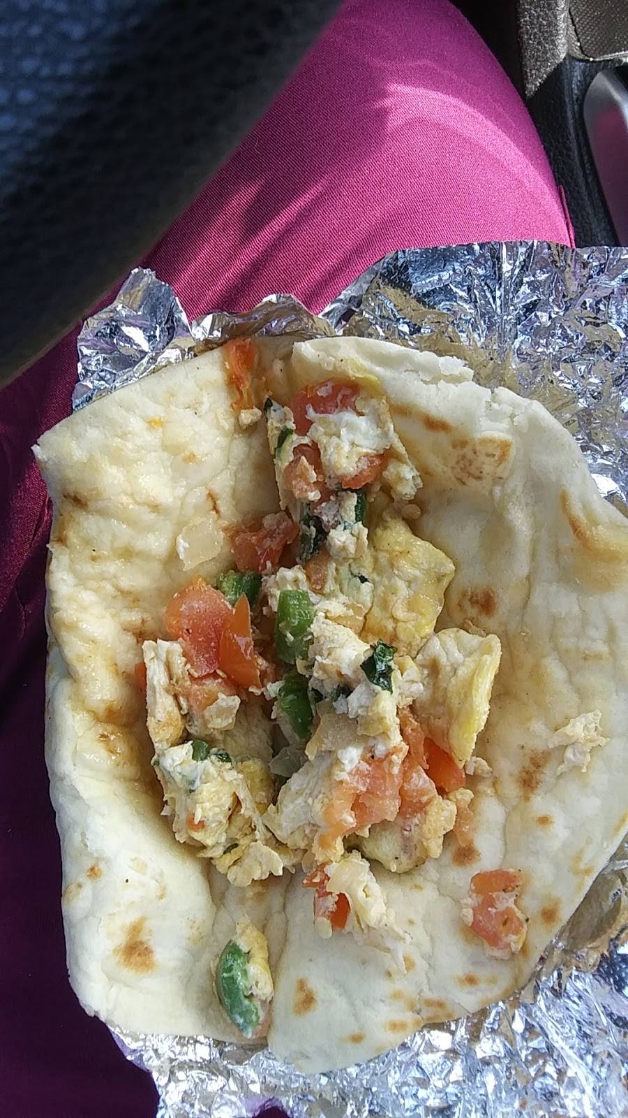 Geneses Honduran Restaurant | restaurant | 1823 Buena Vista St, San Antonio, TX 78207, USA | 2103286303 OR +1 210-328-6303