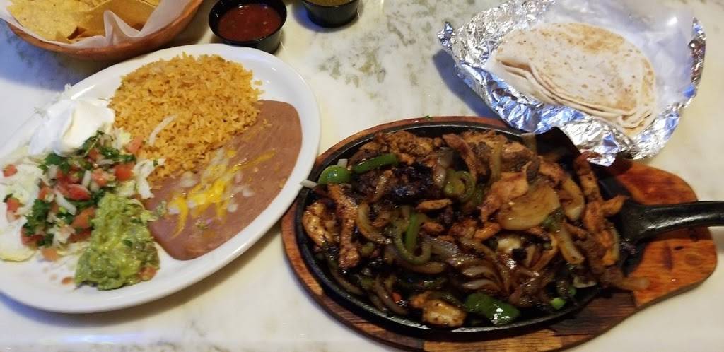 Fiesta Taqueria & Tequila Bar | restaurant | 506 N Meridian, Puyallup, WA 98371, USA | 2534456525 OR +1 253-445-6525