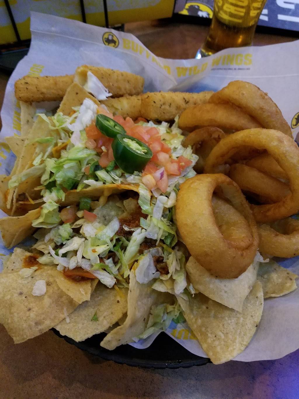 Buffalo Wild Wings | restaurant | 6191 Columbia Crossing Cir, Columbia, MD 21045, USA | 4435464383 OR +1 443-546-4383