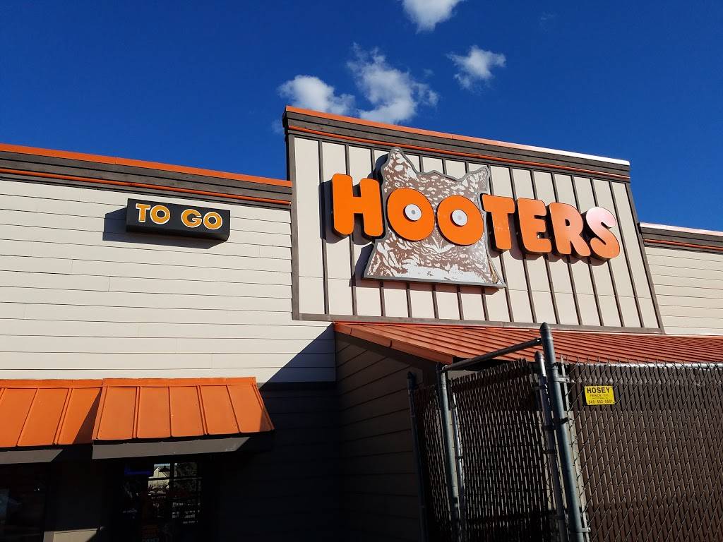 Hooters | restaurant | 10400 Spotsylvania Ave, Fredericksburg, VA 22408, USA | 5408988044 OR +1 540-898-8044
