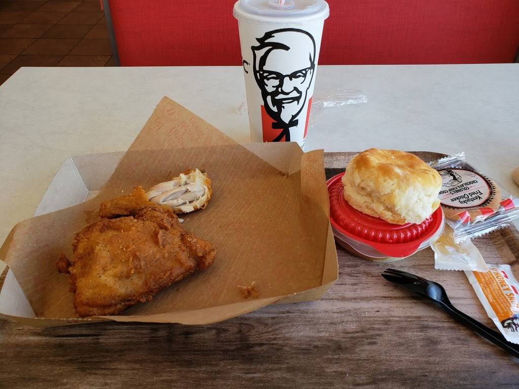 KFC | restaurant | 8770 Maple St, Omaha, NE 68134, USA | 4023918700 OR +1 402-391-8700