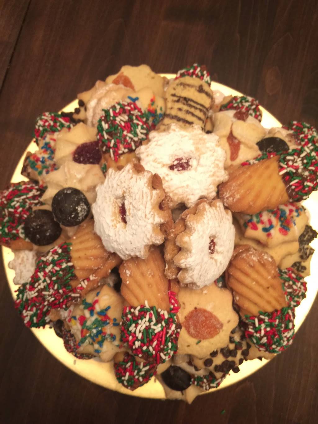 Rias Bistro & Bakery | cafe | 113 State St, Albany, NY 12207, USA | 5186508340 OR +1 518-650-8340