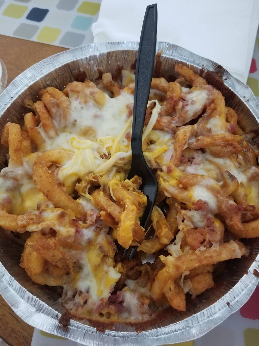 Amore Pizza & Restaurant | restaurant | 316 S High St, West Chester, PA 19382, USA | 6104301800 OR +1 610-430-1800