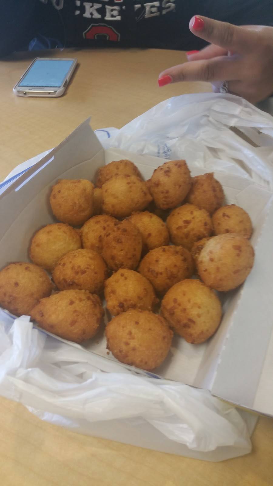 Long John Silvers | restaurant | 1814 W Alexis Rd, Toledo, OH 43613, USA | 4194742549 OR +1 419-474-2549