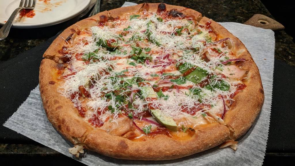 Lucianos Ristorante Italiano | restaurant | 6555 Sugarloaf Pkwy #309, Duluth, GA 30097, USA | 7702551727 OR +1 770-255-1727